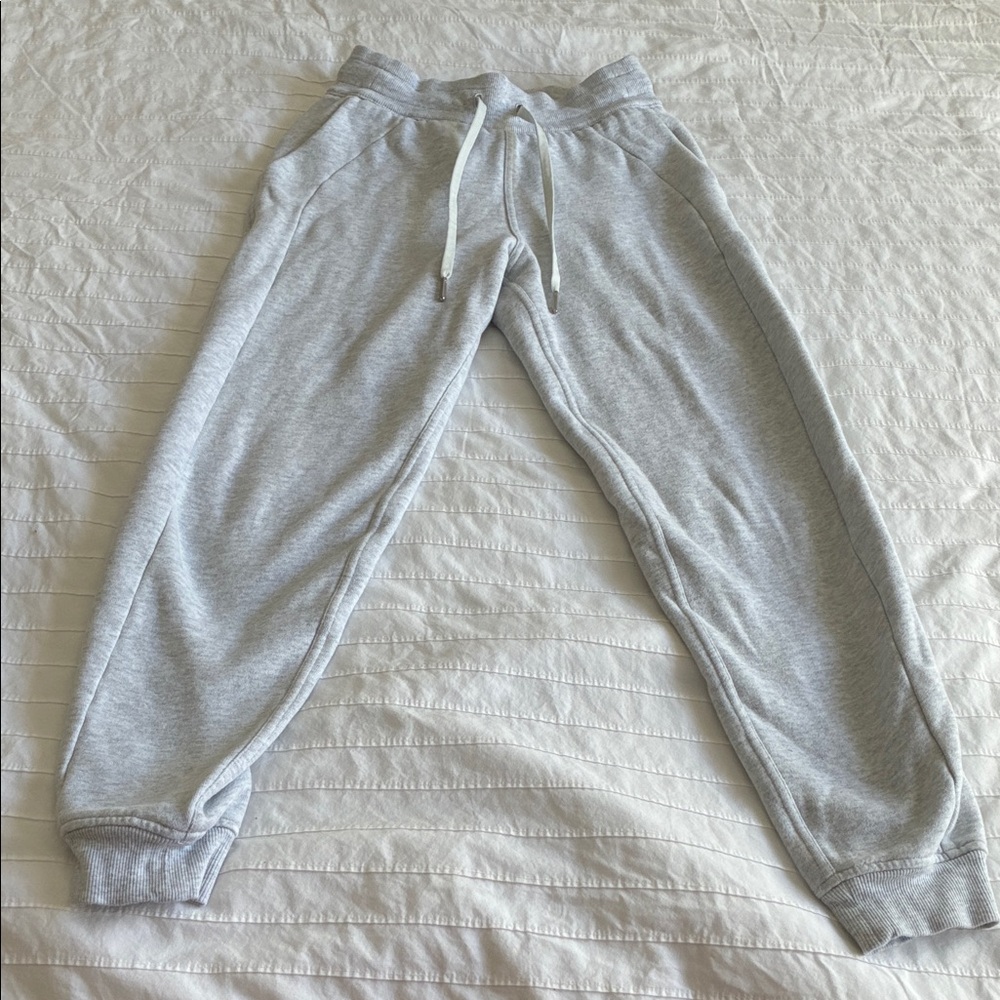 Lululemon women’s fleece joggers